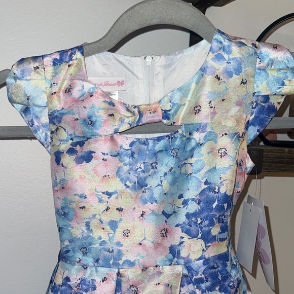 Floral Cap Sleeve Dress - Picture 2 of 8
